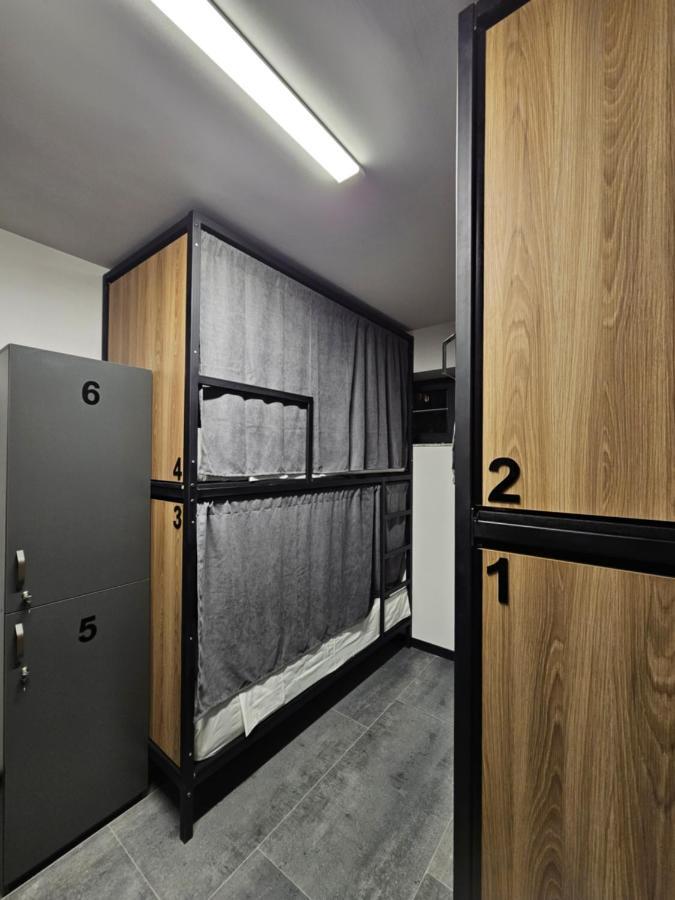 Orion Hostel Erevan Esterno foto